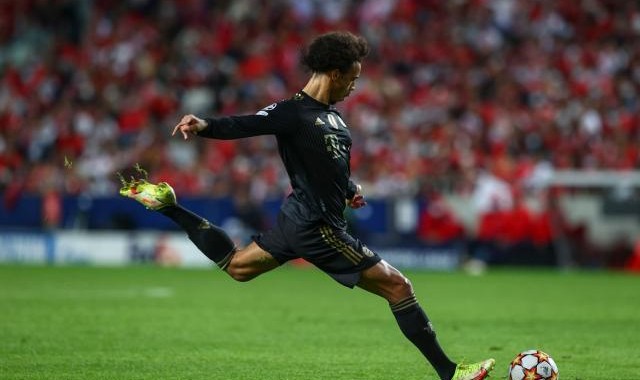 开云棋牌app-【欧冠】萨内梅开二度 拜仁15分钟4球4比0胜本菲卡